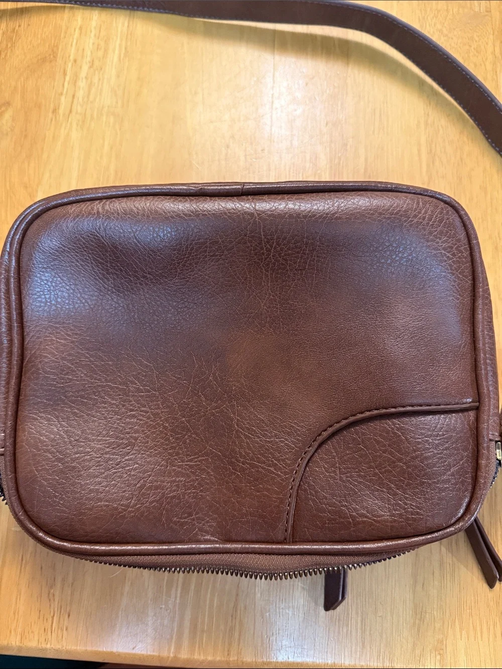 White Mountain Brown Leather Messenger Crossbody Bag